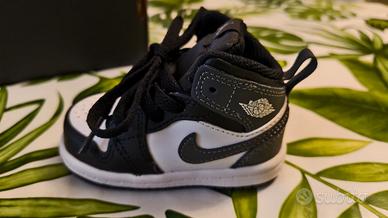 Scarpine neonato Nike Jordan 1 Mid (TD) - 10cm