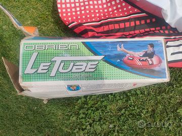 Ciambellone da mare trainabile con barca