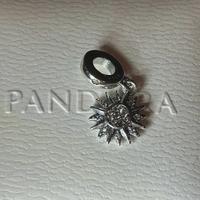 Pandora Charm con sole scintillante 792840C01