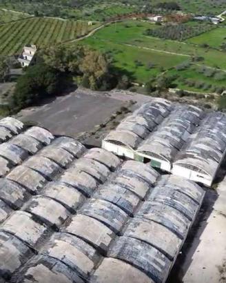 Immobile di 13600 m² a Patù