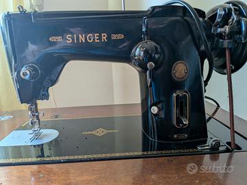 Macchina da cucire Singer anni '60 con mobiletto