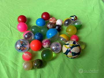 Biglie di plastica e mix palle magiche