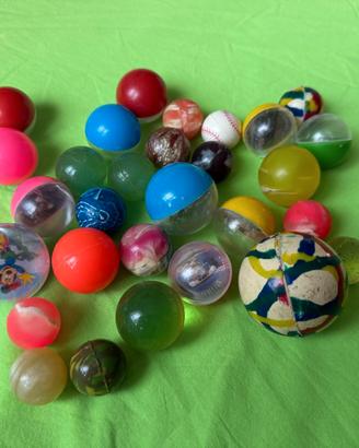 Biglie di plastica e mix palle magiche