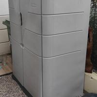 Ricovero atrezzi Rubbermaid 