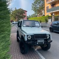 Suzuki samurai sj 410
