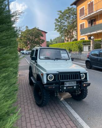 Suzuki samurai sj 410