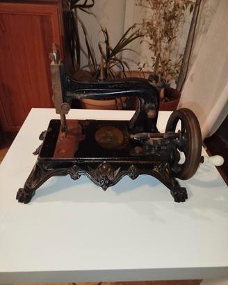 macchina da cucire antica fine 1800
