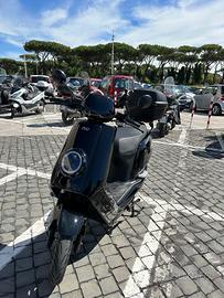 NIU NQi-GTS Sport Black extended range 125cc