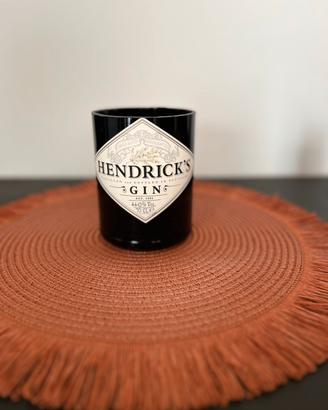 Bottiglia tagliata hendrick’s Gin