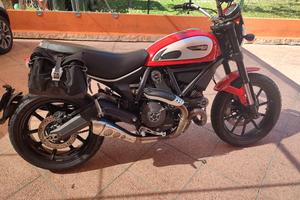 Ducati scrambler 