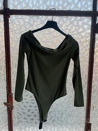 Body con scollo a barca