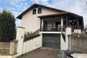 Immobile in asta di 867 m² con 4 locali e box auto