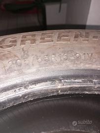 Gomme auto