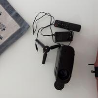 Mini videoproiettore portatile in varanzia