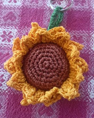 portachiavi girasole all' uncinetto 