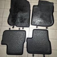 tappetini e vasca baule peugeot 208