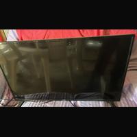 Televisore 32” SMART-TECH