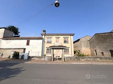 CASA INDIPENDENTE A REDONDESCO