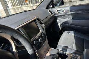 Jeep grand cherokee summit