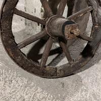 Ruota vecchia cariola