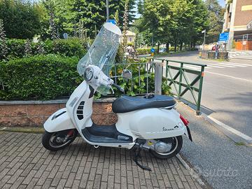 vespa gts 300