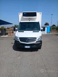 mercedes benz sprinter 