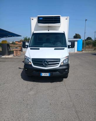 mercedes benz sprinter 