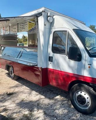 FIAT DUCATO FOOD-TRUCK Diesel 2500 CV 84 Km 195.80