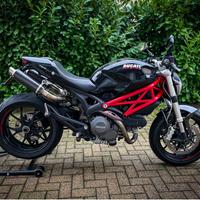 Ducati Monster 796