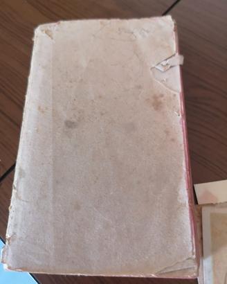 libro religioso più santini