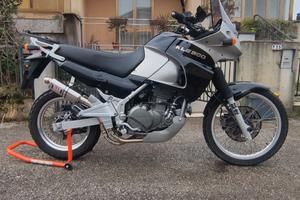 Kawasaki KLE 500 patente A2