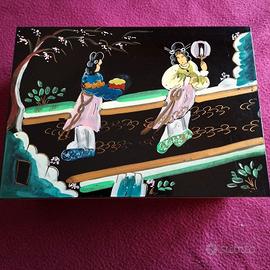 scatola laccata orientale