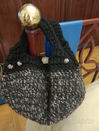 borsetta in lana fatta a mano 