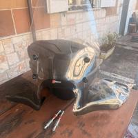 Visiera paravento e baule 47l per beverly 350 3/4