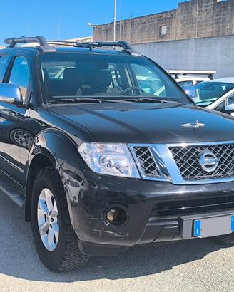 Nissan Navara 2.5 dCi 190CV Double Cab 2012
