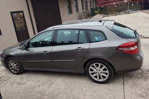 Renault laguna sport 2000