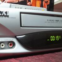 VIDEOREGISTRATORE LETTORE VHS AKAI HIFI STEREO+TEL