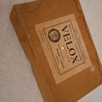 Scatola rigida di cartone antica