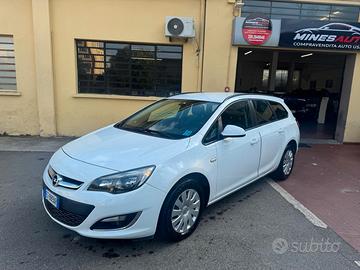 Opel Astra 2013 1.7 Diesel 110CV Sports Tourer Cos