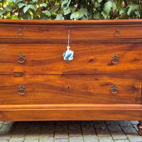 Comò cassettone antico cappuccino in noce con gola