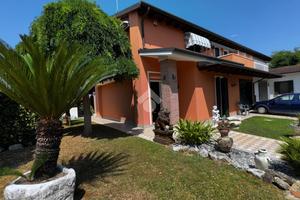PORZIONE DI BIFAMILIARE A CASALE SUL SILE