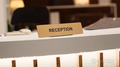 Receptionist Turnante (con lingua Inglese)