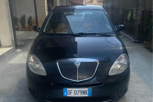 Lancia y 1300 multyget