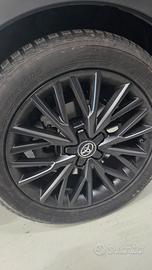 cerchio 18 toyota chr con gomme invernali