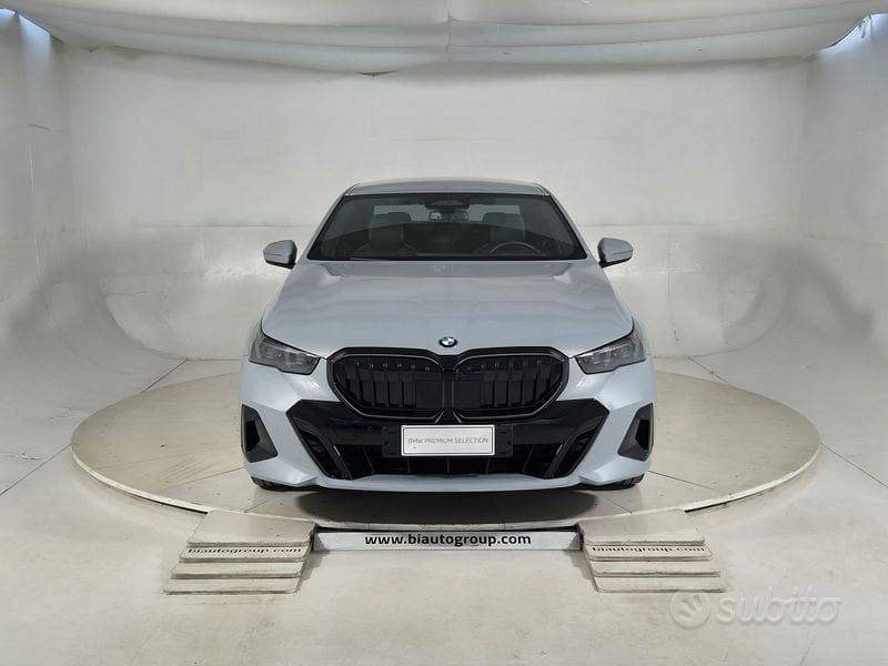 BMW 5 Series 2025 photo 3