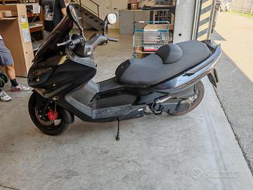 Kymco 300