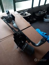 Motorino tergicristallo yaris