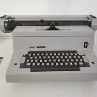 macchina da scrivere Olivetti Tekne3