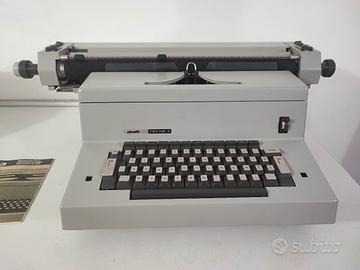 macchina da scrivere Olivetti Tekne3