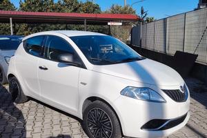 Lancia Ypsilon 1.0 FireFly 5 porte S&S Hybrid Ecoc